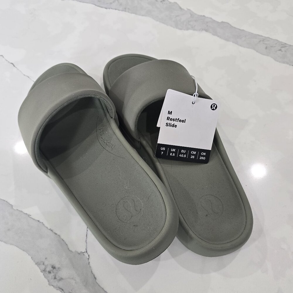 Lulu Restfeel Slides